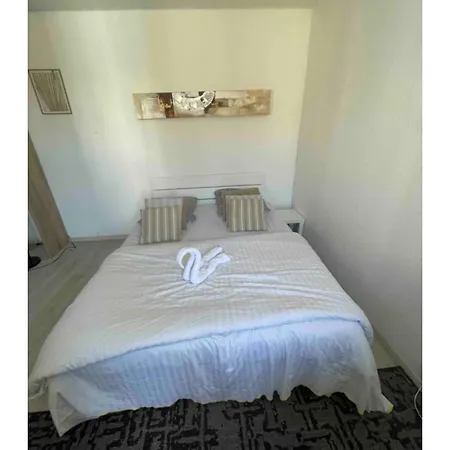 Apartment Proche Parc Des Expositions Et Cdg Renove A 5 Minutes De La Gare Villepinte (Seine-Saint-Denis)